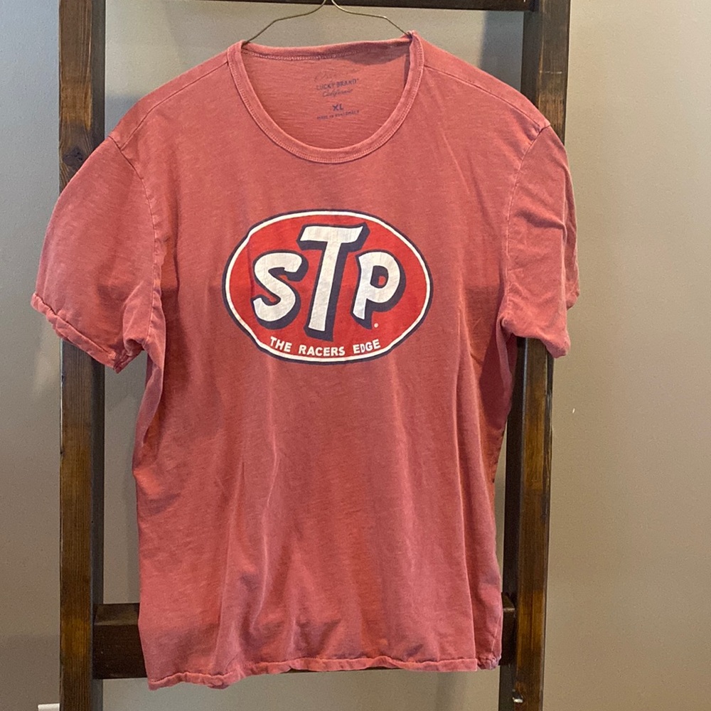 Mens distressed tee
